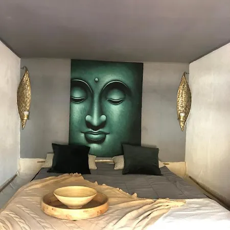 Апартаменты Botanical Buddha на маразлиевской возле парка шевченко и пляжа ланжерон Одесса